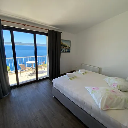 Sunset Apartment *